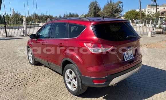 Acheter Occasion Voiture Ford Escape Rouge à Dakar, Dakar Acheter Occasion Voiture Ford Escape Rouge à Dakar, Dakar