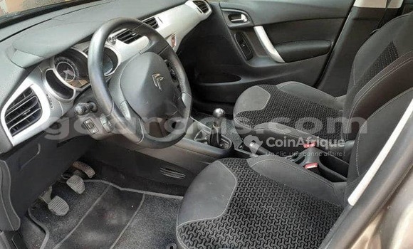 Buy Used Citroen C3 Beige Car in Dakar in Dakar Buy Used Citroen C3 Beige Car in Dakar in Dakar