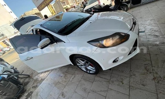 Acheter Occasion Voiture Ford Focus Blanc à Dakar, Dakar Acheter Occasion Voiture Ford Focus Blanc à Dakar, Dakar