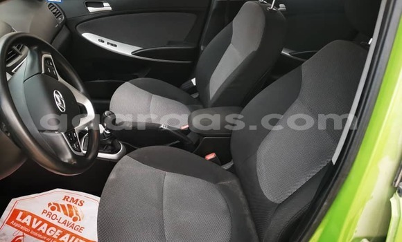 Acheter Occasion Voiture Hyundai Accent Vert à Dakar, Dakar Acheter Occasion Voiture Hyundai Accent Vert à Dakar, Dakar
