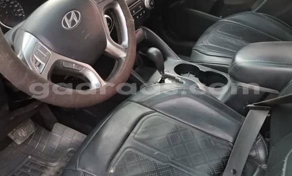 Buy Used Hyundai Tucson Silver Car in Dakar in Dakar Buy Used Hyundai Tucson Silver Car in Dakar in Dakar