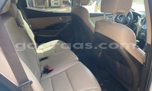 Acheter Occasion Voiture Hyundai Santa Fe Blanc à Dakar, Dakar Acheter Occasion Voiture Hyundai Santa Fe Blanc à Dakar, Dakar