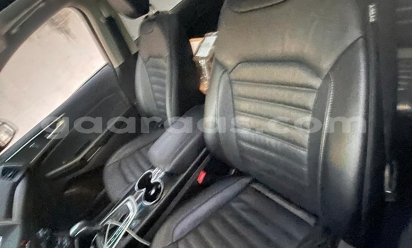 Acheter Import Voiture Ford Edge Noir à Medina, Kaolack Acheter Import Voiture Ford Edge Noir à Medina, Kaolack