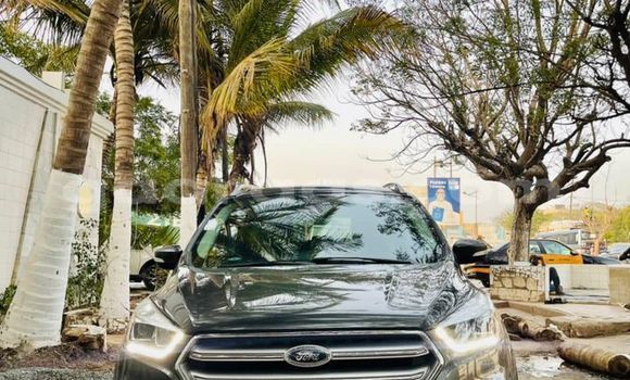 Dieundeu Occasion Ford Escape Black Auto in Dakar in Dakar Dieundeu Occasion Ford Escape Black Auto in Dakar in Dakar