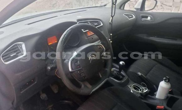 Buy Used Citroen C4 White Car in Dakar in Dakar Buy Used Citroen C4 White Car in Dakar in Dakar