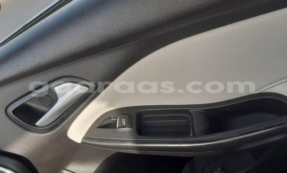 Buy Used Ford Focus White Car in Dakar in Dakar Buy Used Ford Focus White Car in Dakar in Dakar