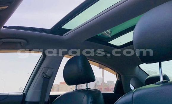 Dieundeu Occasion Hyundai Sonata Silver Auto in Dakar in Dakar Dieundeu Occasion Hyundai Sonata Silver Auto in Dakar in Dakar