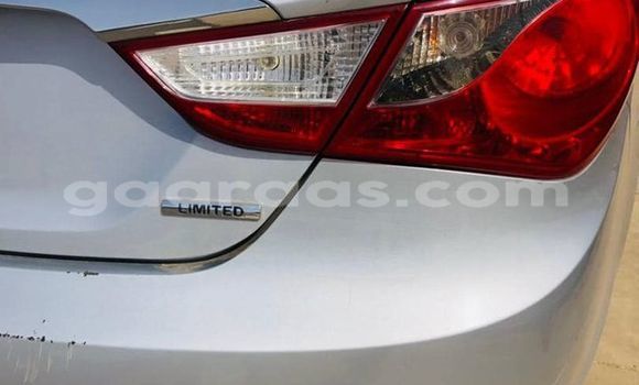 Dieundeu Occasion Hyundai Sonata Silver Auto in Dakar in Dakar Dieundeu Occasion Hyundai Sonata Silver Auto in Dakar in Dakar