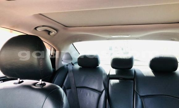 Dieundeu Occasion Hyundai Sonata Silver Auto in Dakar in Dakar Dieundeu Occasion Hyundai Sonata Silver Auto in Dakar in Dakar