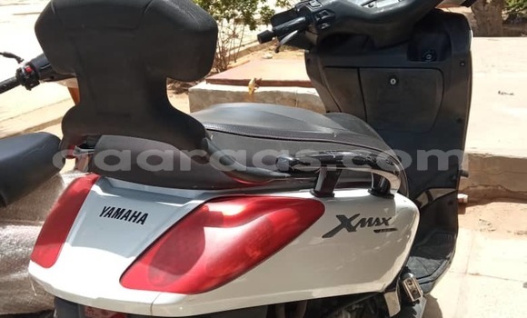 Buy Used Yamaha X-MAX White Bike in Dakar in Dakar Buy Used Yamaha X-MAX White Bike in Dakar in Dakar