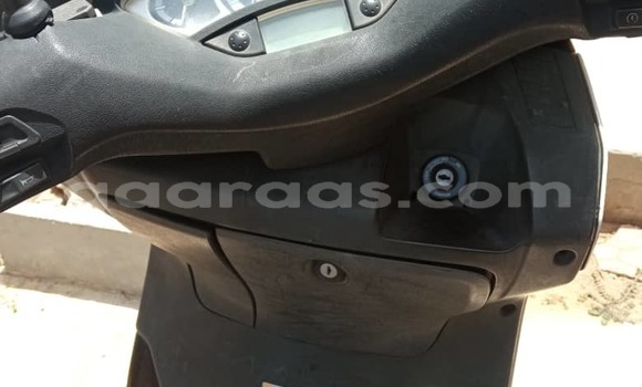 Buy Used Yamaha X-MAX White Bike in Dakar in Dakar Buy Used Yamaha X-MAX White Bike in Dakar in Dakar