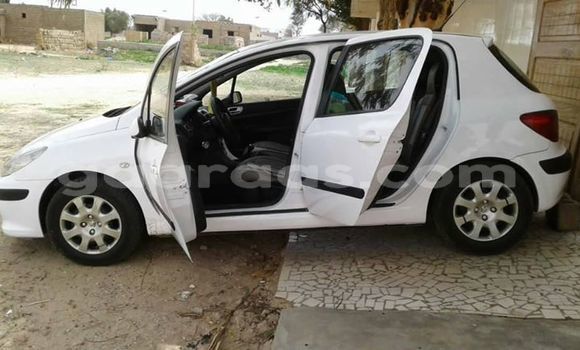 Acheter Occasion Voiture Peugeot 306 Blanc à Fatick, Fatick Acheter Occasion Voiture Peugeot 306 Blanc à Fatick, Fatick
