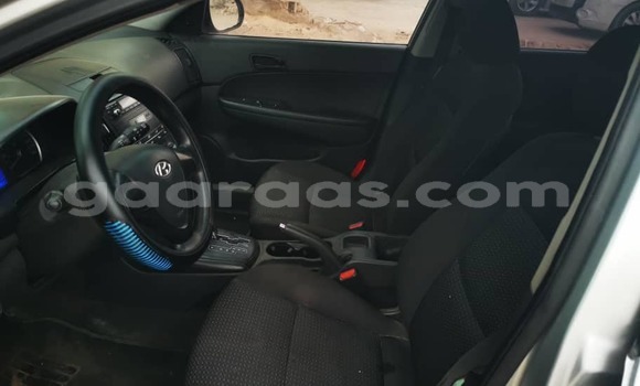 Buy Used Hyundai Elantra Silver Car in Dakar in Dakar Buy Used Hyundai Elantra Silver Car in Dakar in Dakar