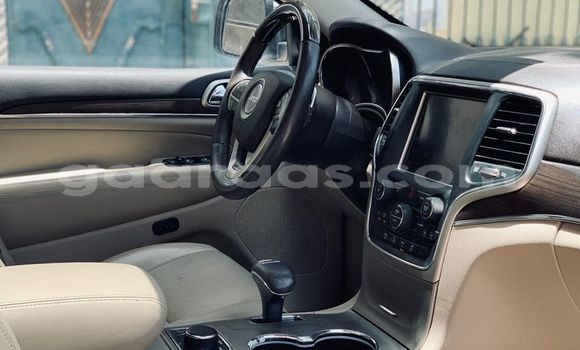 Buy Used Jeep Grand Cherokee White Car in Dakar in Dakar Buy Used Jeep Grand Cherokee White Car in Dakar in Dakar