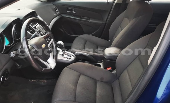 Buy Used Chevrolet Cruze Blue Car in Dakar in Dakar Buy Used Chevrolet Cruze Blue Car in Dakar in Dakar