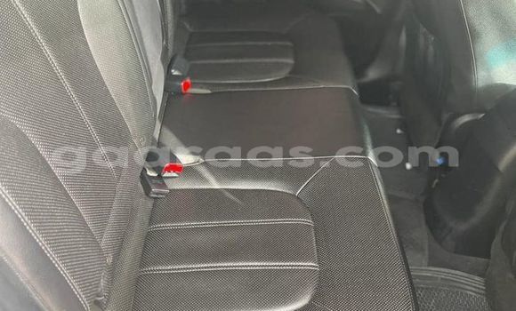 Acheter Occasion Voiture Ford Escape Rouge à Dakar, Dakar Acheter Occasion Voiture Ford Escape Rouge à Dakar, Dakar