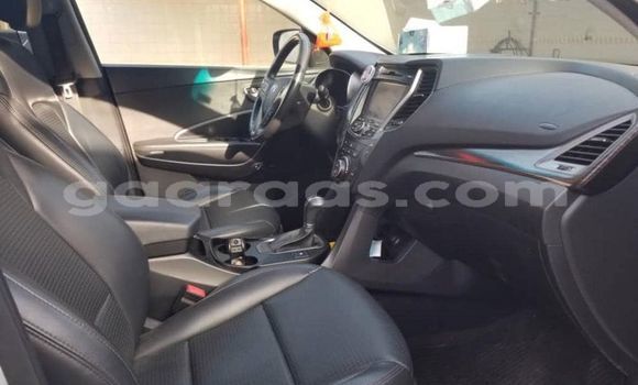 Acheter Occasion Voiture Hyundai Santa Fe Gris à Dakar, Dakar Acheter Occasion Voiture Hyundai Santa Fe Gris à Dakar, Dakar