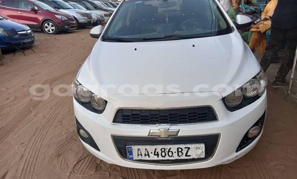 Dieundeu Occasion Chevrolet Sonic White Auto in Dakar in Dakar