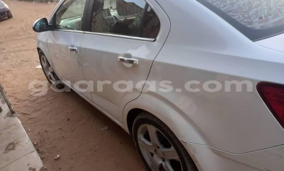 Acheter Occasion Voiture Chevrolet Sonic Blanc à Dakar, Dakar Acheter Occasion Voiture Chevrolet Sonic Blanc à Dakar, Dakar