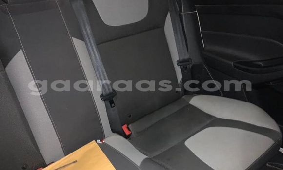 Acheter Occasion Voiture Ford Focus Blanc à Dakar, Dakar Acheter Occasion Voiture Ford Focus Blanc à Dakar, Dakar