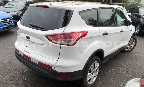 Acheter Occasion Voiture Ford Escape Blanc à Dakar, Dakar Acheter Occasion Voiture Ford Escape Blanc à Dakar, Dakar