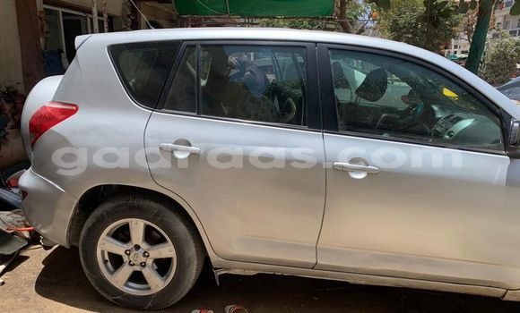 Acheter Occasion Voiture Toyota RAV4 Gris à Dakar, Dakar Acheter Occasion Voiture Toyota RAV4 Gris à Dakar, Dakar