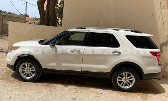 Acheter Occasion Voiture Ford Explorer Blanc à Dakar, Dakar