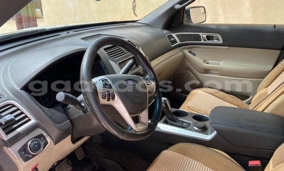 Acheter Occasion Voiture Ford Explorer Blanc à Dakar, Dakar Acheter Occasion Voiture Ford Explorer Blanc à Dakar, Dakar