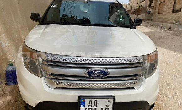 Acheter Occasion Voiture Ford Explorer Blanc à Dakar, Dakar Acheter Occasion Voiture Ford Explorer Blanc à Dakar, Dakar
