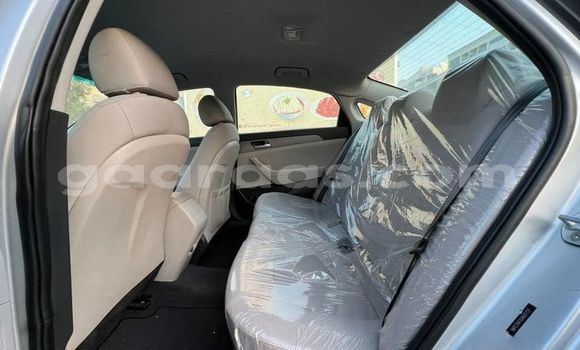 Buy Used Hyundai Sonata Silver Car in Dakar in Dakar Buy Used Hyundai Sonata Silver Car in Dakar in Dakar