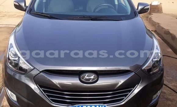 Buy Used Hyundai ix35 Silver Car in Dakar in Dakar Buy Used Hyundai ix35 Silver Car in Dakar in Dakar
