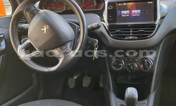 Buy Used Peugeot 208 White Car in Dakar in Dakar Buy Used Peugeot 208 White Car in Dakar in Dakar