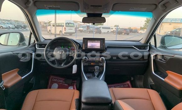 Buy Used Toyota RAV4 White Car in Dakar in Dakar Buy Used Toyota RAV4 White Car in Dakar in Dakar