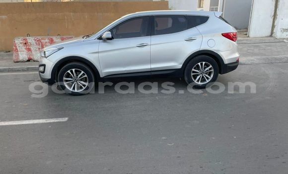 Buy Used Hyundai Santa Fe Silver Car in Dakar in Dakar Buy Used Hyundai Santa Fe Silver Car in Dakar in Dakar