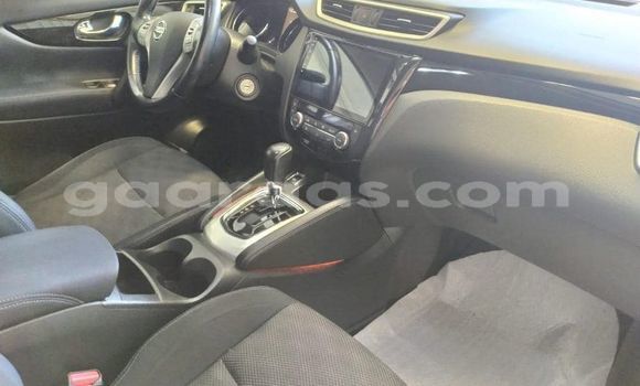 Buy Used Nissan Qashqai White Car in Dakar in Dakar Buy Used Nissan Qashqai White Car in Dakar in Dakar