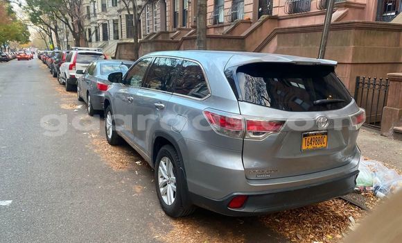 Buy Used Toyota Highlander Silver Car in Dakar in Dakar Buy Used Toyota Highlander Silver Car in Dakar in Dakar