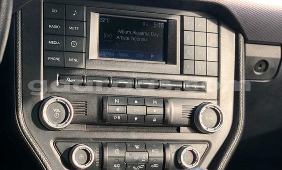 Buy Used Ford Mustang White Car in Dakar in Dakar Buy Used Ford Mustang White Car in Dakar in Dakar