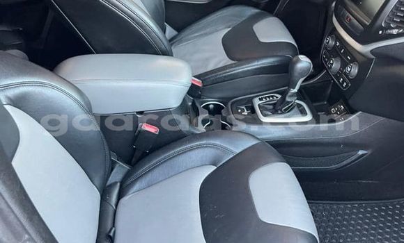 Buy Used Jeep Cherokee Black Car in Dakar in Dakar Buy Used Jeep Cherokee Black Car in Dakar in Dakar