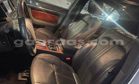 Buy Used Lincoln MKS Silver Car in Dakar in Dakar Buy Used Lincoln MKS Silver Car in Dakar in Dakar