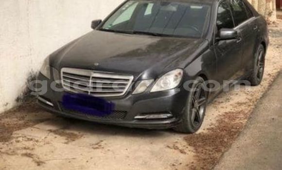 Dieundeu Occasion Mercedes‒Benz E–Class Black Auto in Dakar in Dakar