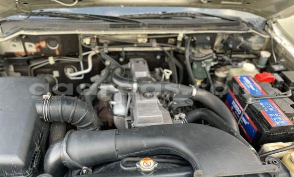 Buy Used Mitsubishi Pajero Silver Car in Dakar in Dakar Buy Used Mitsubishi Pajero Silver Car in Dakar in Dakar