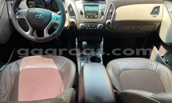 Buy Used Hyundai Tucson Red Car in Dakar in Dakar Buy Used Hyundai Tucson Red Car in Dakar in Dakar