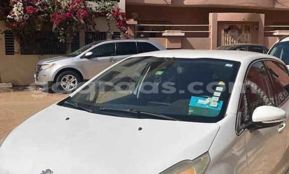 Buy Used Peugeot 208 White Car in Dakar in Dakar
