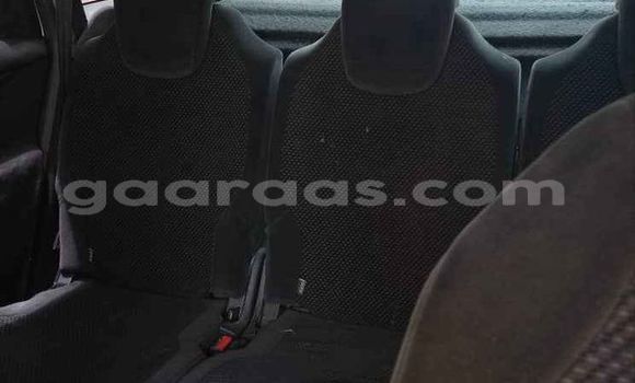 Acheter Occasion Voiture Citroen C4 Blanc à Dakar, Dakar Acheter Occasion Voiture Citroen C4 Blanc à Dakar, Dakar