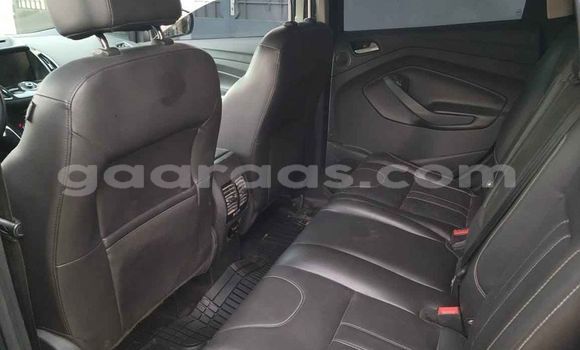 Acheter Occasion Voiture Ford Escape Noir à Dakar, Dakar Acheter Occasion Voiture Ford Escape Noir à Dakar, Dakar