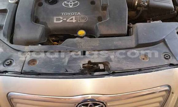 Dieundeu Occasion Toyota Avensis Silver Auto in Dakar in Dakar Dieundeu Occasion Toyota Avensis Silver Auto in Dakar in Dakar