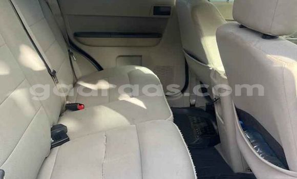 Dieundeu Occasion Ford Escape Blue Auto in Dakar in Dakar Dieundeu Occasion Ford Escape Blue Auto in Dakar in Dakar