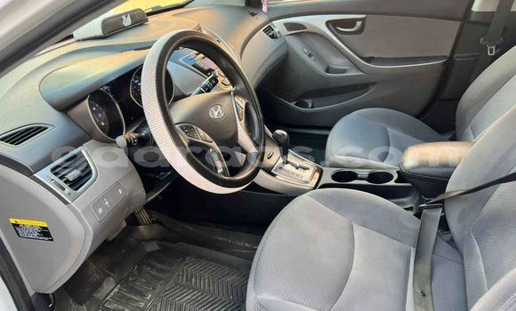 Dieundeu Occasion Hyundai Elantra White Auto in Dakar in Dakar Dieundeu Occasion Hyundai Elantra White Auto in Dakar in Dakar