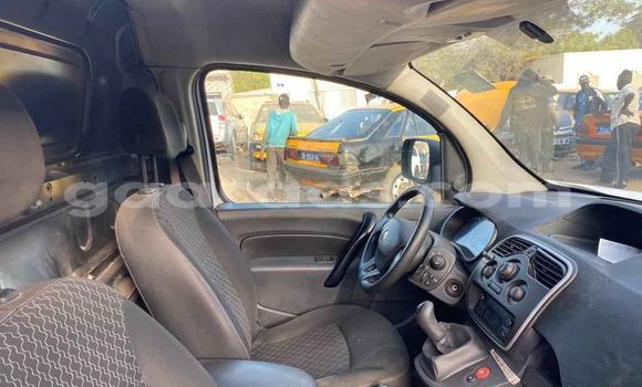 Dieundeu Occasion Renault Kangoo White Auto in Dakar in Dakar Dieundeu Occasion Renault Kangoo White Auto in Dakar in Dakar