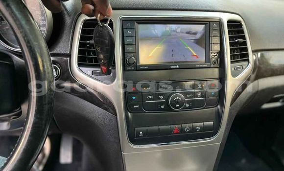 Dieundeu Occasion Jeep Grand Cherokee Red Auto in Dakar in Dakar Dieundeu Occasion Jeep Grand Cherokee Red Auto in Dakar in Dakar